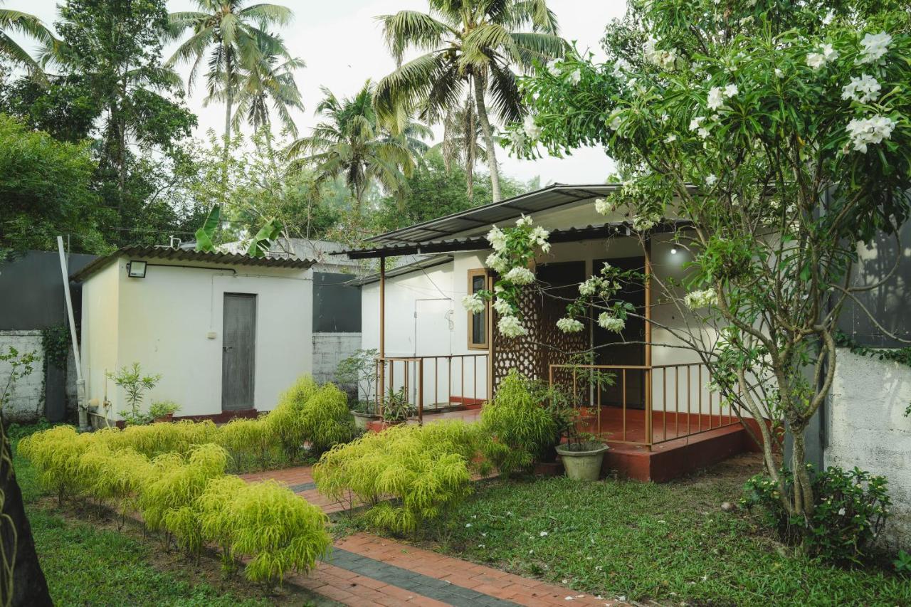 Waves And Shores Beach Villa 马拉利库兰 外观 照片