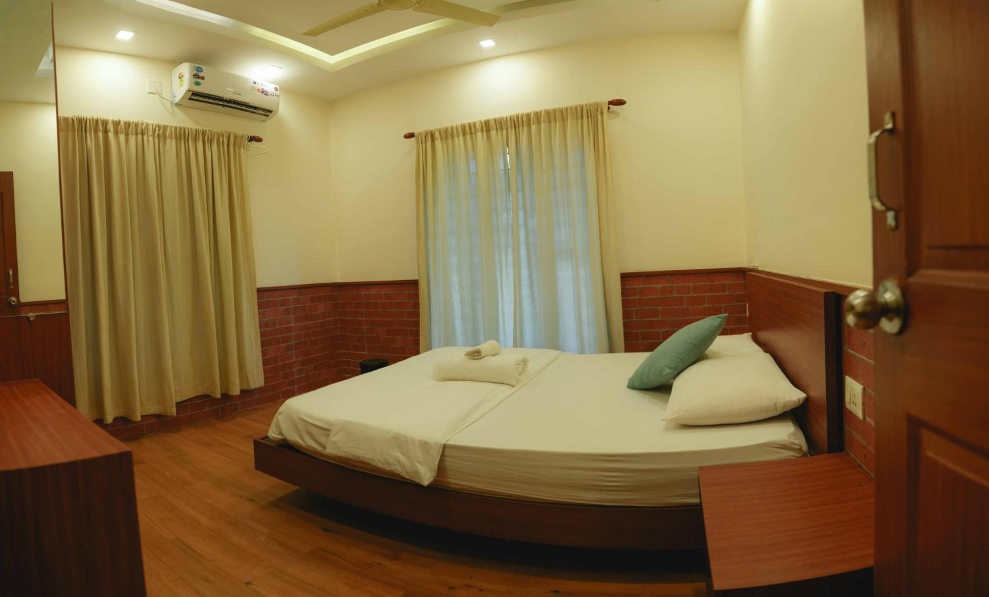 Waves And Shores Beach Villa 马拉利库兰 外观 照片